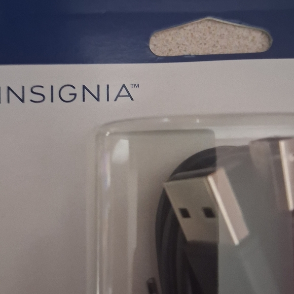Insignia USB 2.0 A/B Cable - Picture 2 of 5